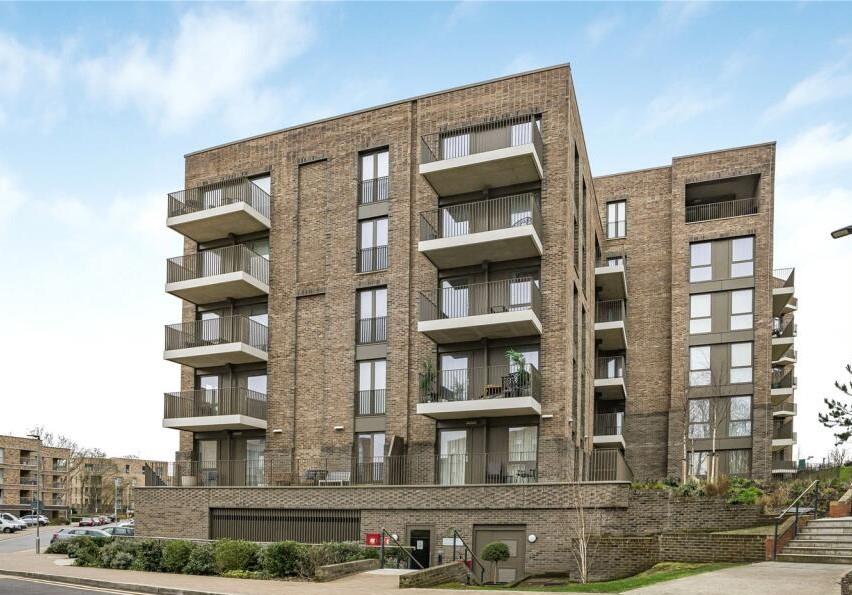 Medawar Drive, Mill Hill, NW7, London